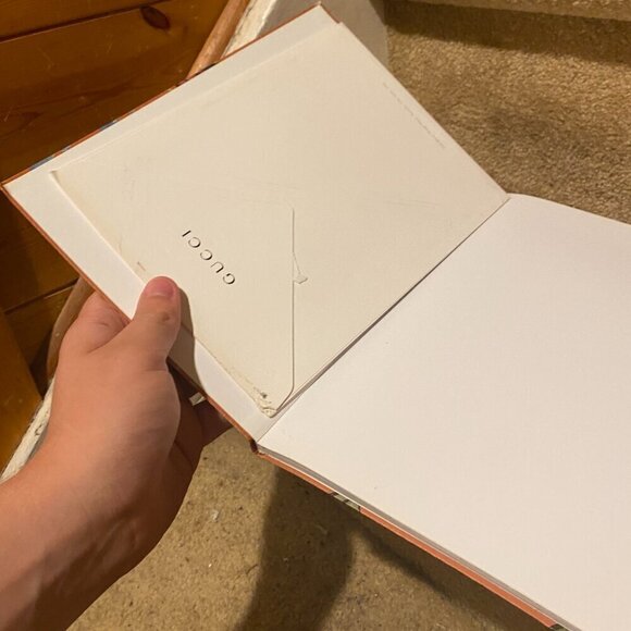 Lot of 3 Gucci Floral Illustration Books - Picture 5 of 11